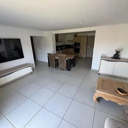 Apartament Bas De