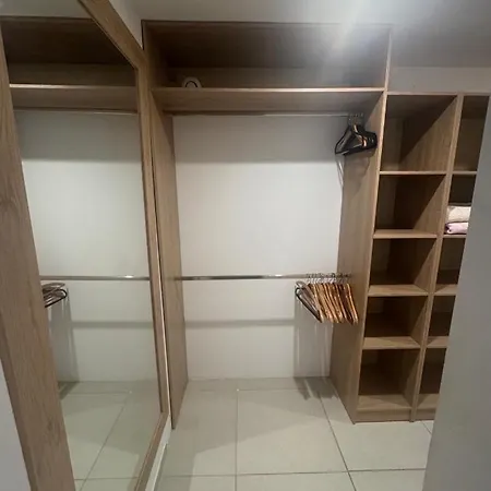 Apartament Bas De *