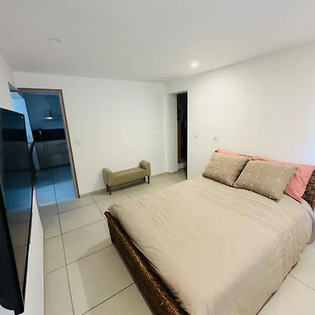 Bas De Apartament