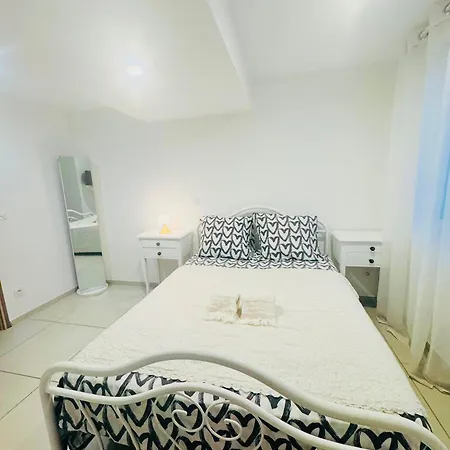 Apartament Bas De *