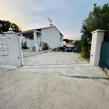 Apartament Bas De *